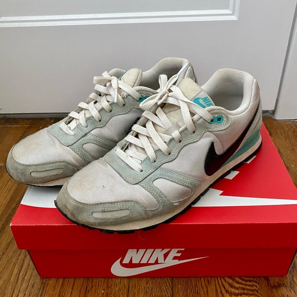 Men’s Nike Waffle Trainer Shoes - Picture 1 of 1